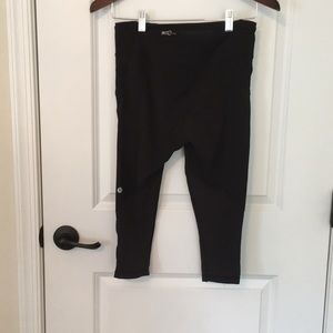 Black lululemon leggings